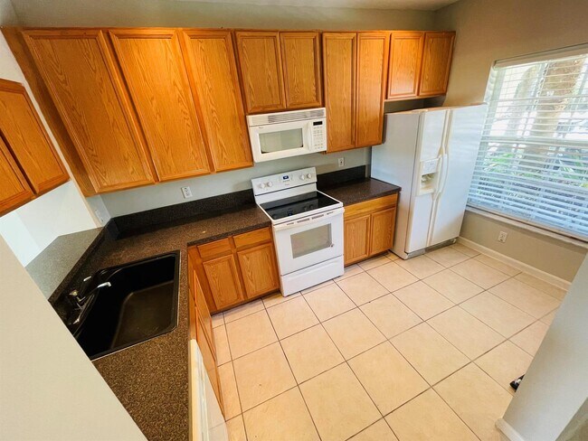 Building Photo - 5084 Palmbrooke Cir