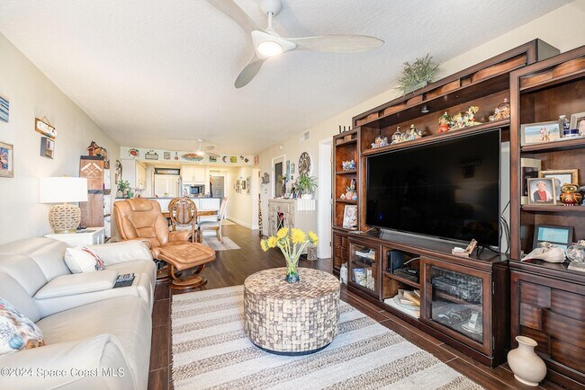 Building Photo - 1049 Rockledge Dr