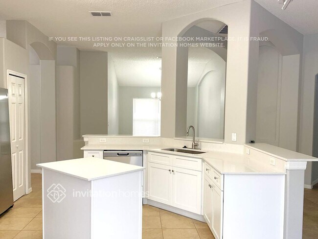 Building Photo - 25136 Ironwedge Dr