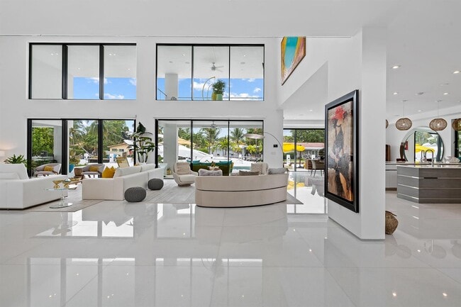 Building Photo - 401 Lido Dr