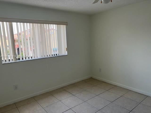 Foto del edificio - 2780 W 61st St