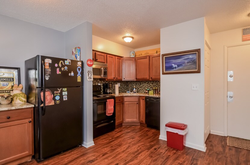 Foto principal - 105 N Kendall Ave