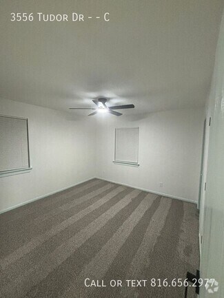 Building Photo - 3556 Tudor Dr
