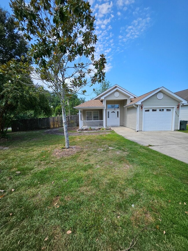 Building Photo - 3316 Golden Rain Dr