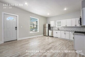 Building Photo - 442 4th St NW