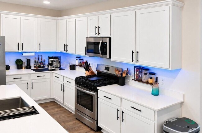 Foto del edificio - 2916 Eden Lk Ln