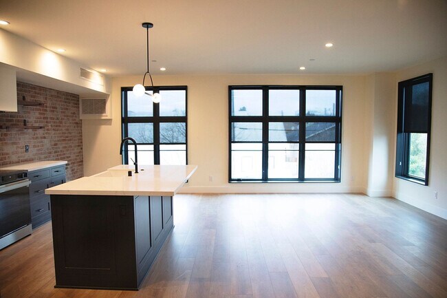 Foto del edificio - East Sacramento - New Construction 1 bedroom + office/ 1 bathroom