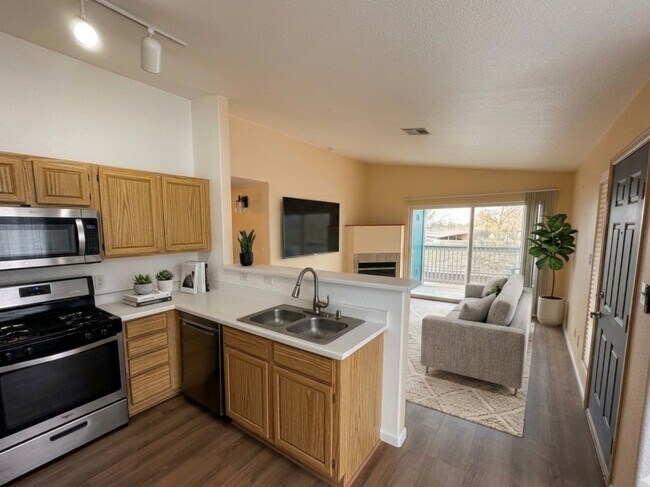 Foto del edificio - 3712 Cactus Creek Ct