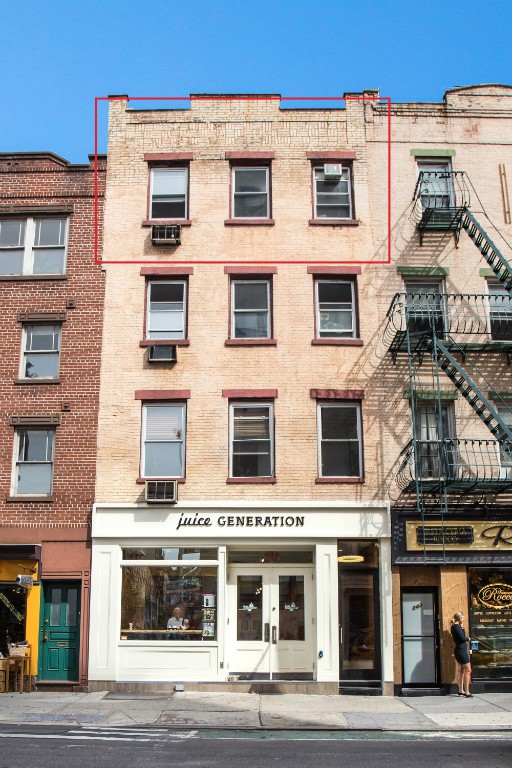 Building Photo - 245 Bleecker St
