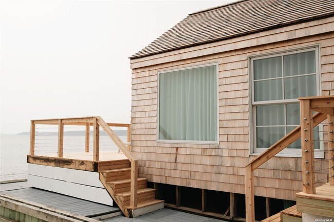Building Photo - 2400 Bay Ave