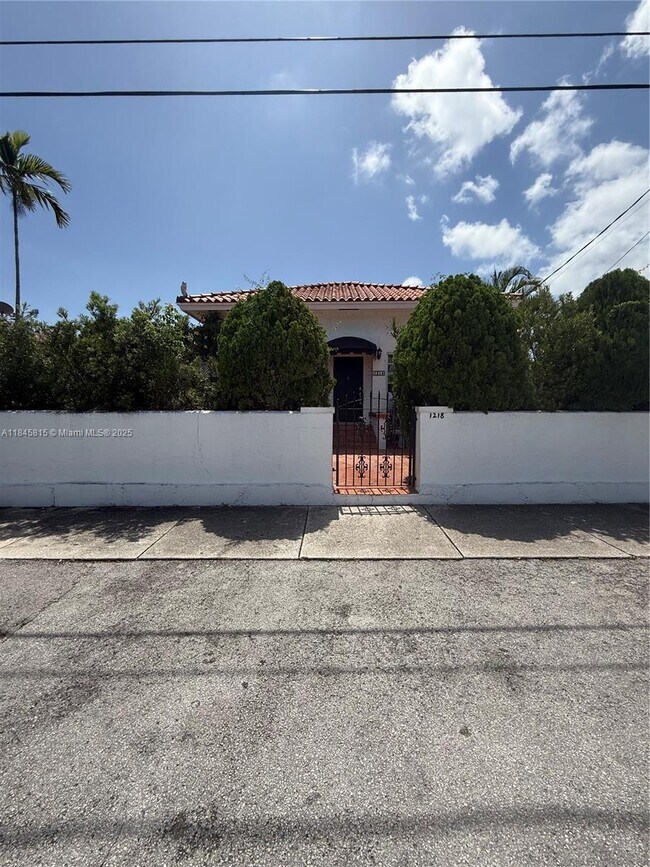 Foto del edificio - 1218 SW 11th Ave