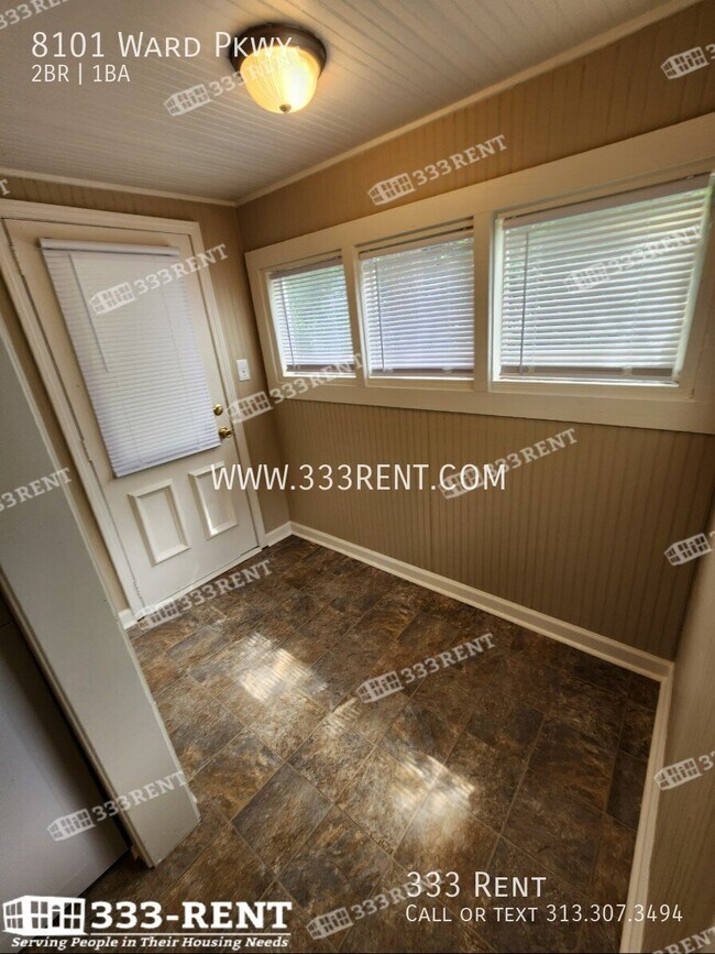 Foto del edificio - 8101 Ward Parkway Plaza