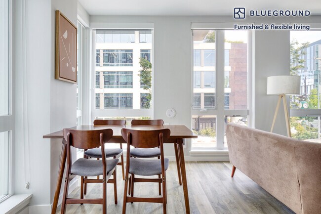 Foto del edificio - 403 Dexter Ave N