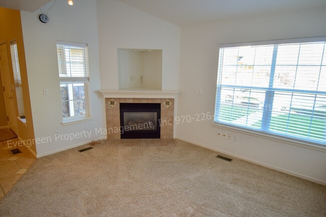 Building Photo - 127 Bayside Cir