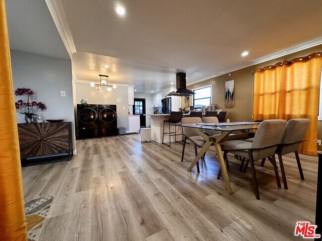 Building Photo - 6325 6th Ave