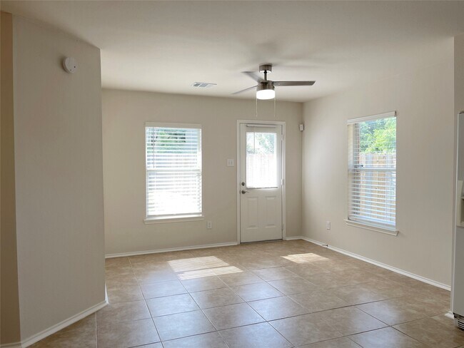 Foto del edificio - 9030 Canton Park Ln