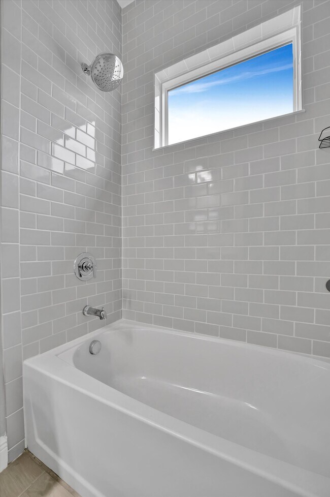 Building Photo - 10182 Crystal Isle Cir