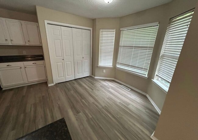 Foto del edificio - 4403 Horseshoe Ct