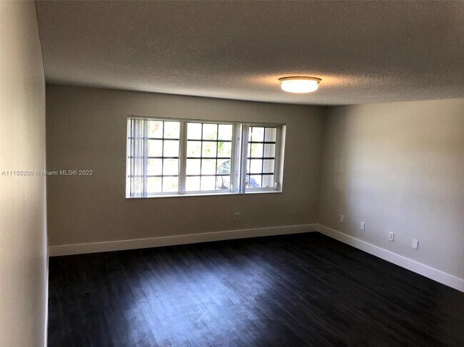Building Photo - 21133 SW 85th Ave