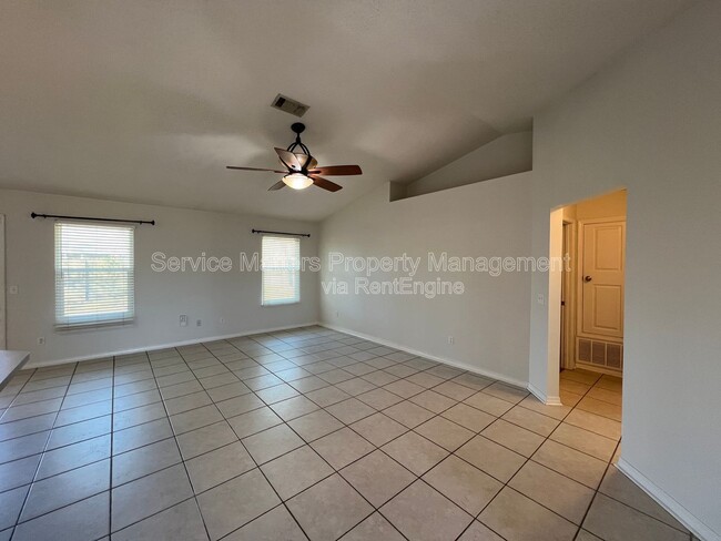 Foto del edificio - 1216 Bartram Ln