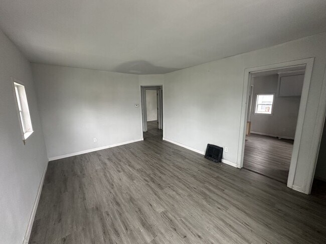 Foto del edificio - 3807 Bassett St