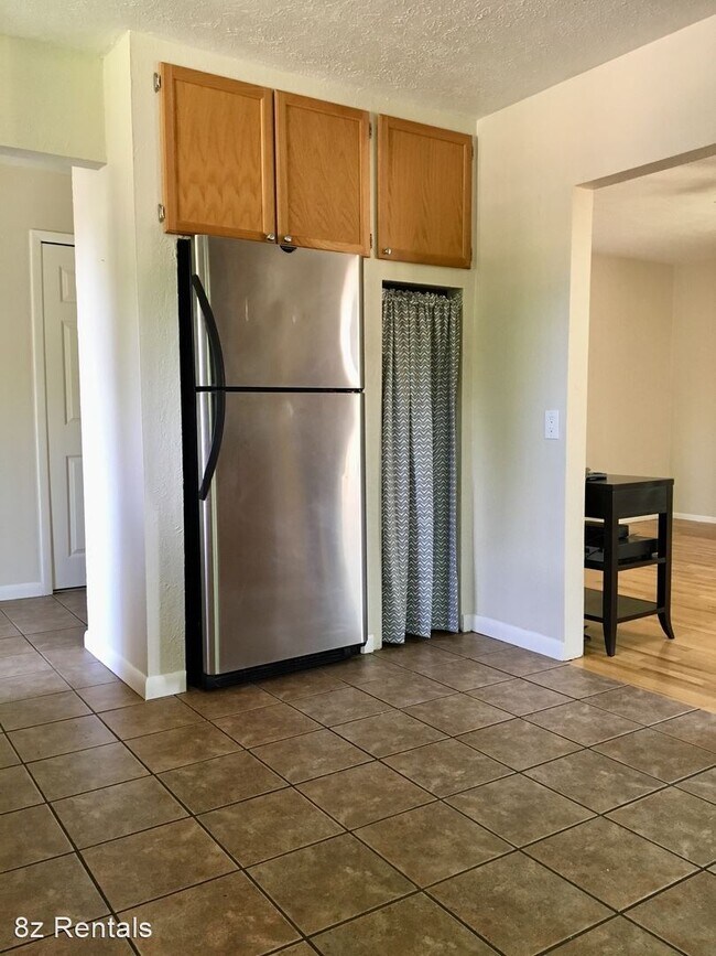 Foto del edificio - 3 br, 2.5 bath House - 1265 Claremont Drive