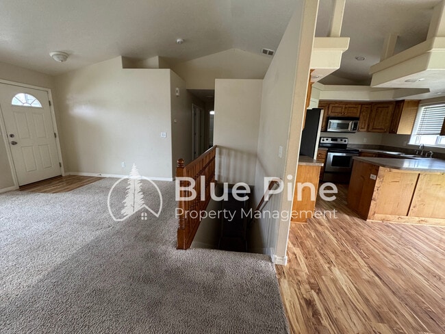 Building Photo - 9478 Garden Grove Ln