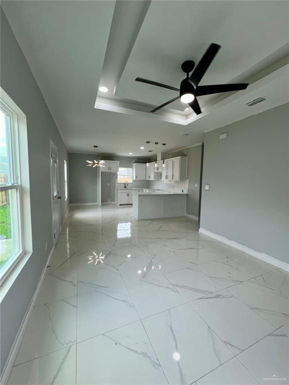 Foto del edificio - 5900 Notre Dame Ave