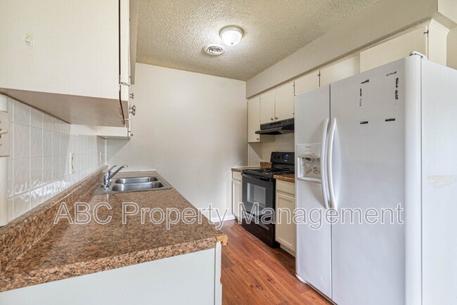 Foto del edificio - 2217 W Alpine Cir