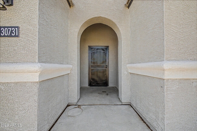 Building Photo - 30731 W Monterey Dr