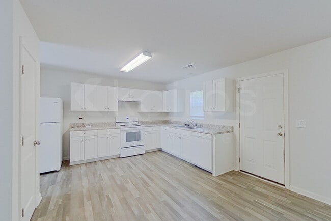 Foto del edificio - 137 Shamrock Dr SW