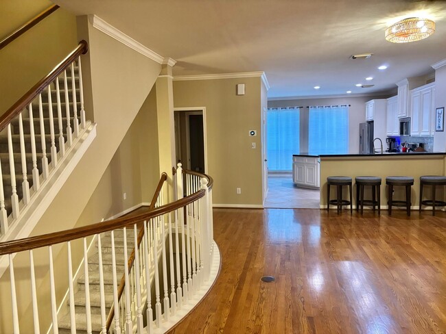 Foto del edificio - 1310 W Webster St