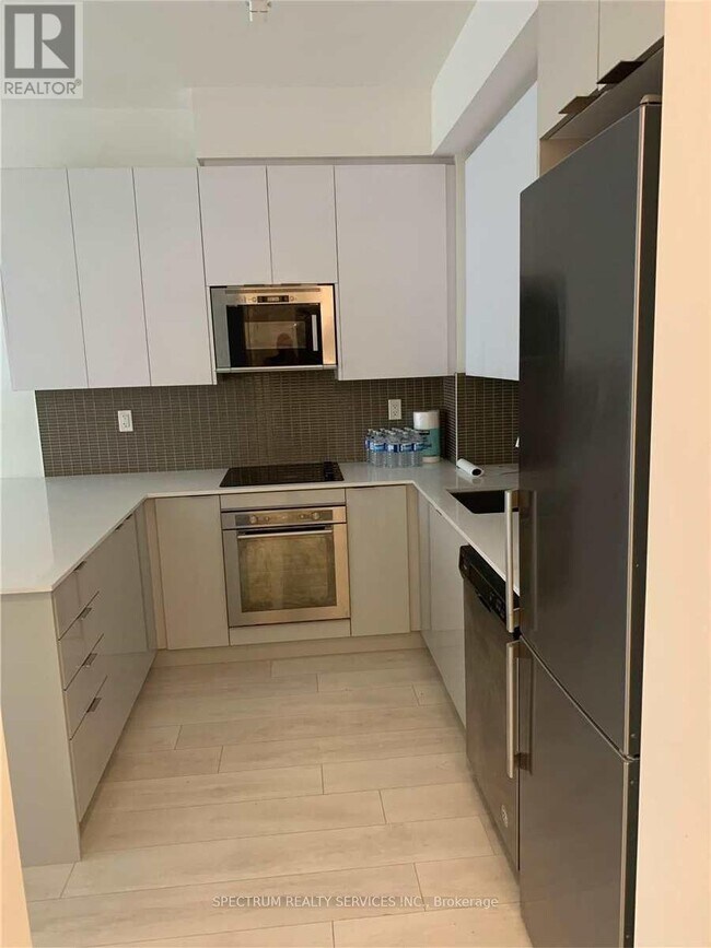 Photo du bâtiment - 2908 Hwy 7