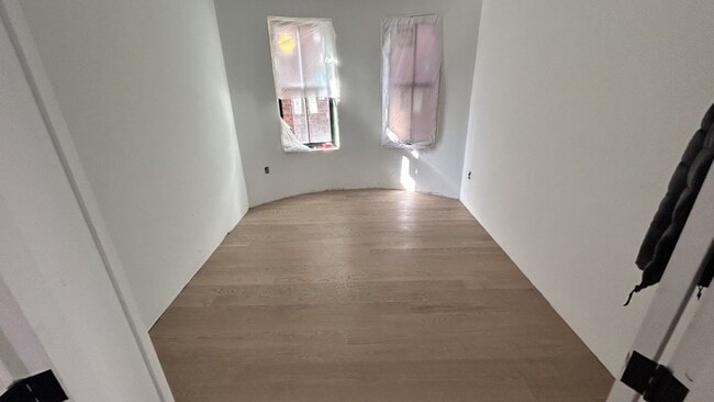 Charming 5 Bedroom -No Broker Fee - Charming 5 Bedroom -No Broker Fee Apartment