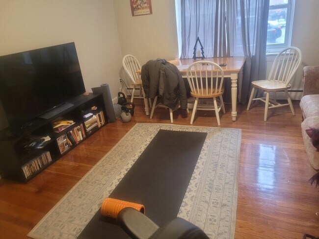 Building Photo - 65 Chiswick Rd