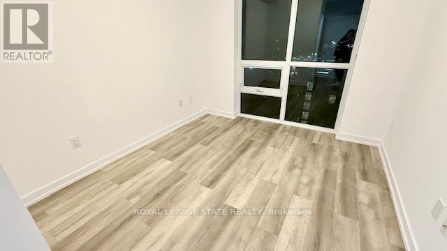 Photo du bâtiment - 470 Dundas St E