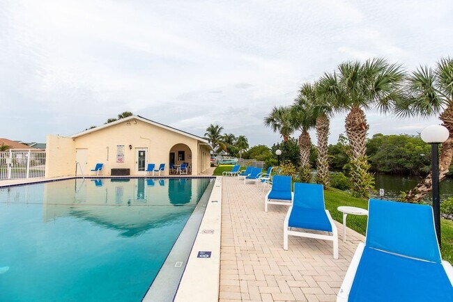 Building Photo - 1815 Robalo Dr