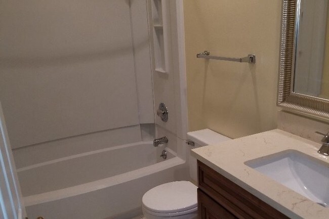 2nd Floor bathrms - 9137 Dominion Cir