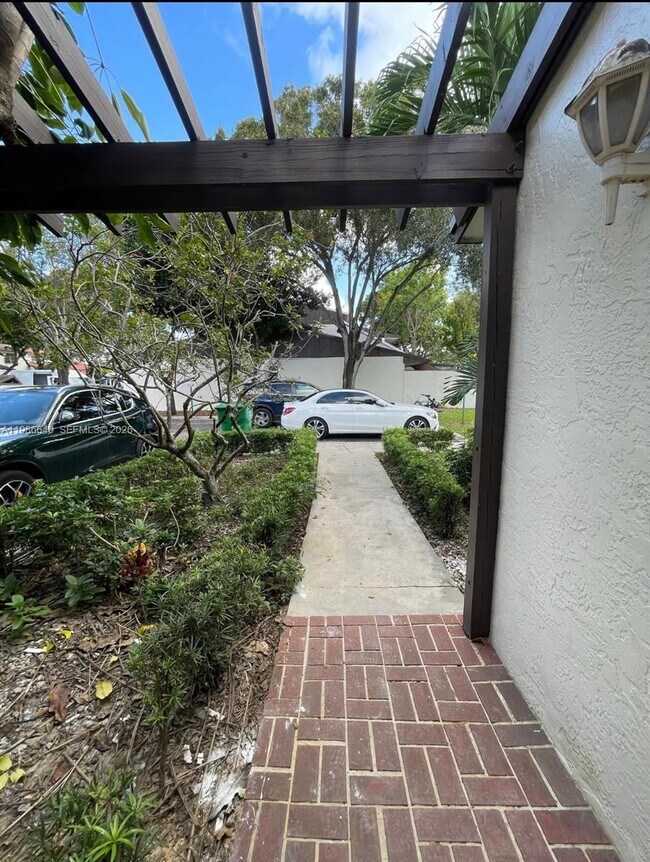 Foto del edificio - 3816 SW 68th Way