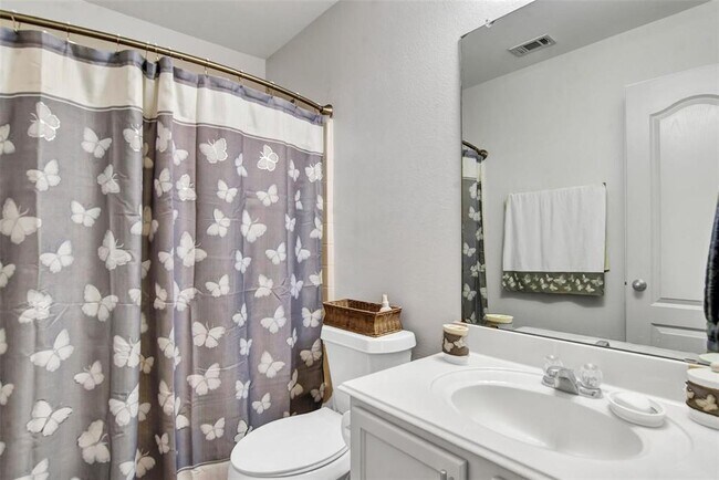 Foto del edificio - 1832 Serena Dr