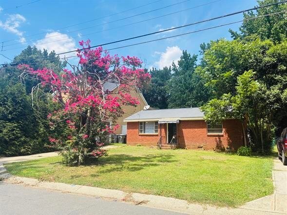Foto del edificio - 1733 Finchley Dr