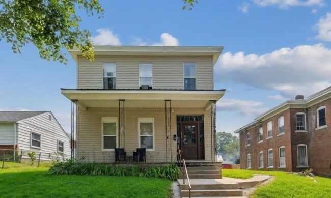 Building Photo - 914 N 8th St