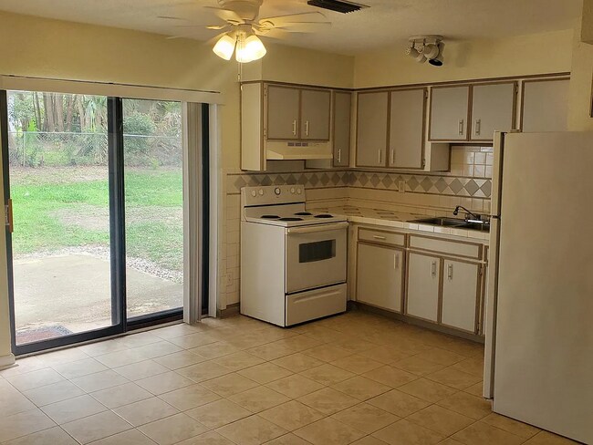 Foto del edificio - 3732 NE 5th St
