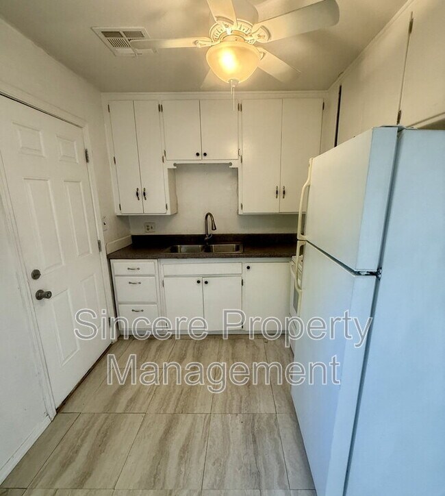 Foto del edificio - 741 NW 87th St