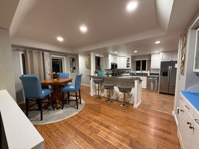 Foto del edificio - 1709 S Perry Ct