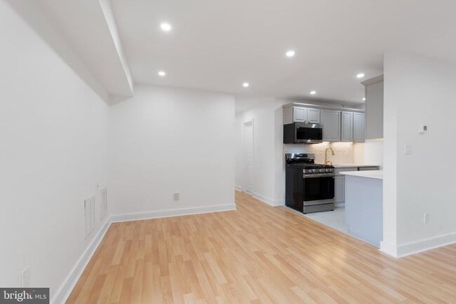 Foto del edificio - 1931 N Cleveland St