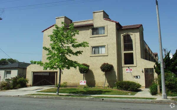Building Photo - 1045 Grand Ave