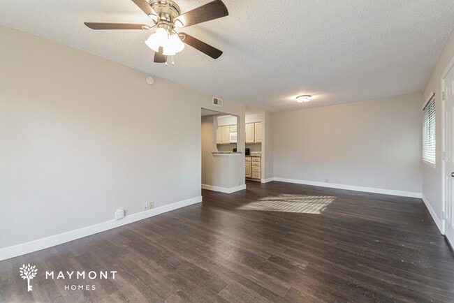 Foto del edificio - 4421 Westminster Dr