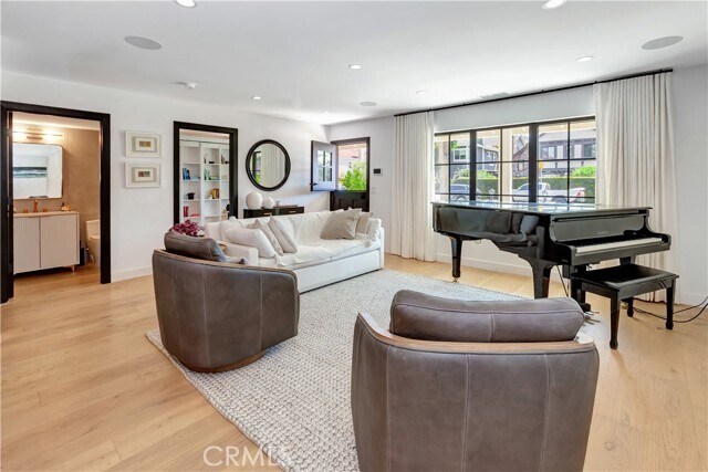 Foto del edificio - 418 E 16th St
