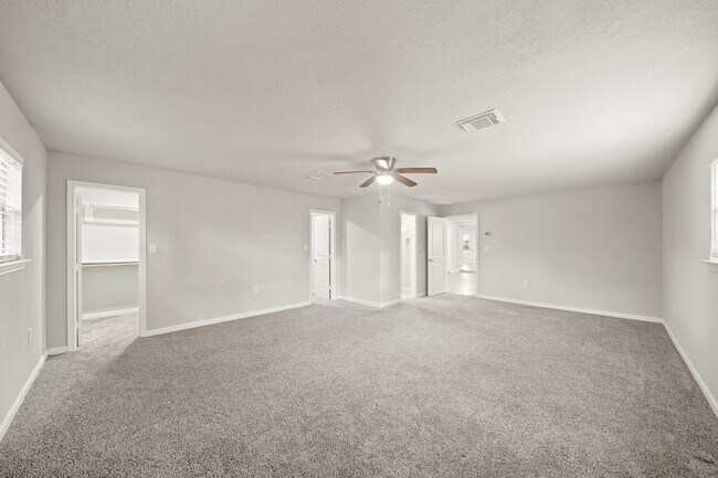 Building Photo - 2106 N Galveston Ave